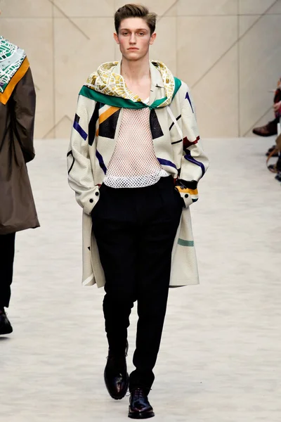 Look 2